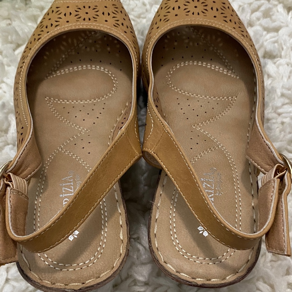 Patrizia Womens Sz 9.5 - sz 10 M Ginny Tan Cutout Wedge open toe sandals NIB ¥ - Picture 12 of 15